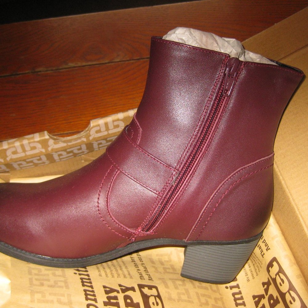 Profet Boot 7.5 Brand New in Box